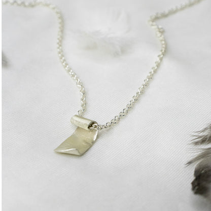 Papyrus Necklace – Silver Whisper