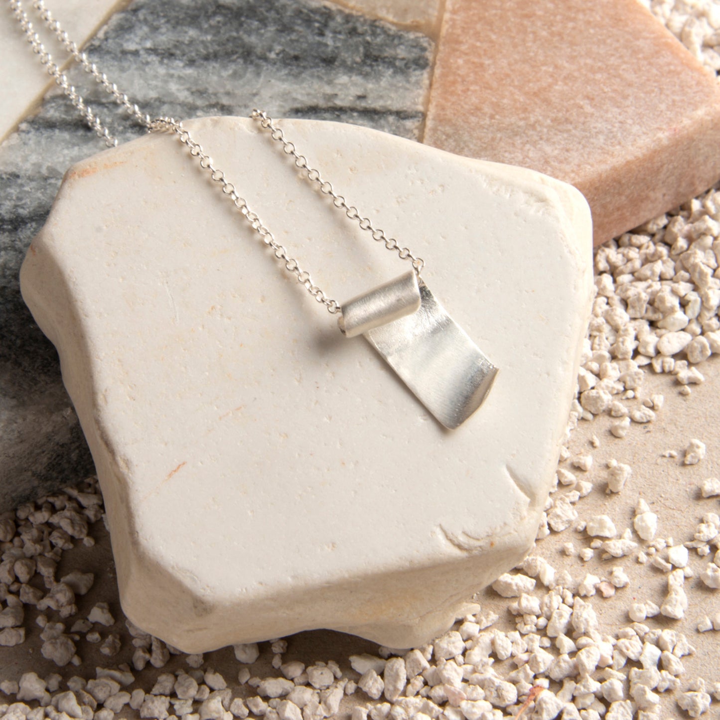 Papyrus Necklace – Silver Whisper