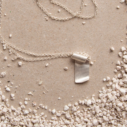 Papyrus Necklace – Silver Whisper
