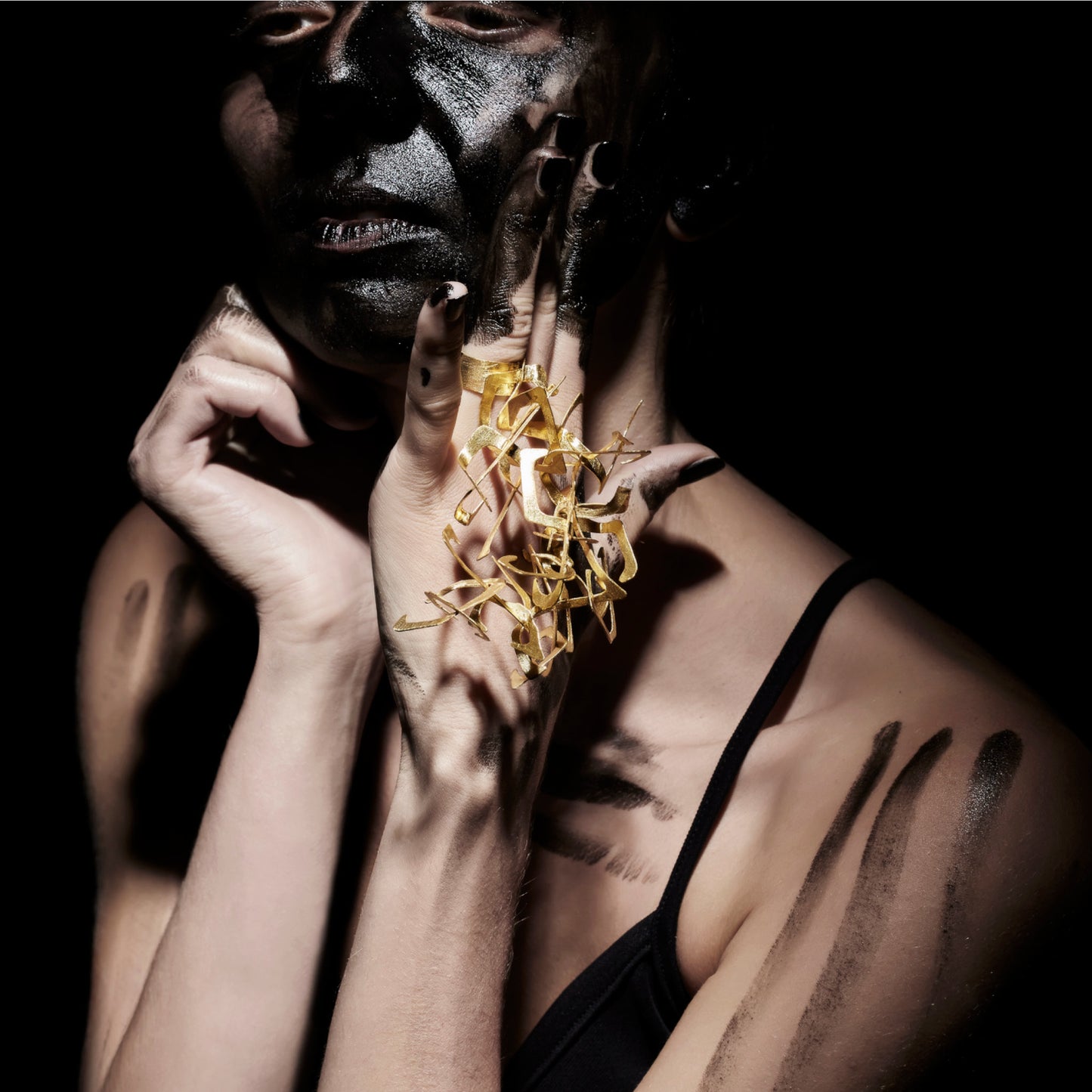 Big Bang – The Art of Statement Jewelry